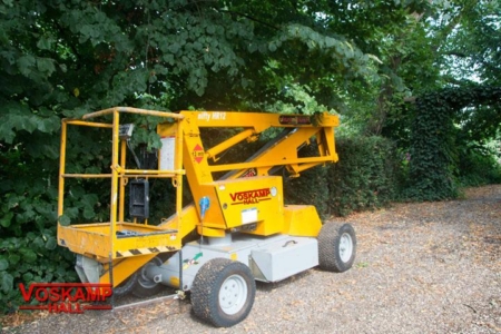 Zelfrijdende_Knikarmtelescoophoogwerker_Apeldoorn