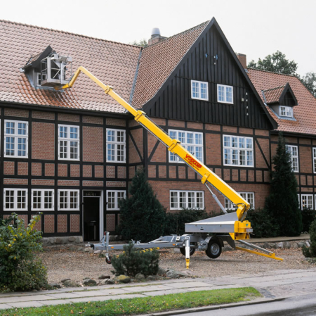 Aanhangerhoogwerker-achter-de-auto