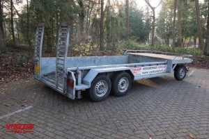 Aanhangwagen verhuur Oprijwagen minikraan 2
