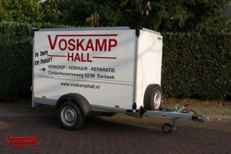 aanhangwagen verhuur enkelasser gesloten geremd