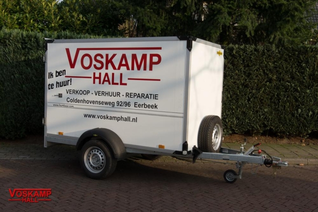aanhangwagen verhuur enkelasser gesloten geremd