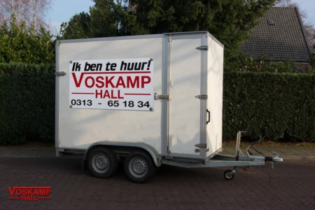 aanhangwagen verhuur tandemasser gesloten laaddeur
