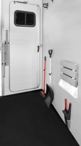 Notos XtraUp_Zadelkamer--Humbaur-Paardentrailer